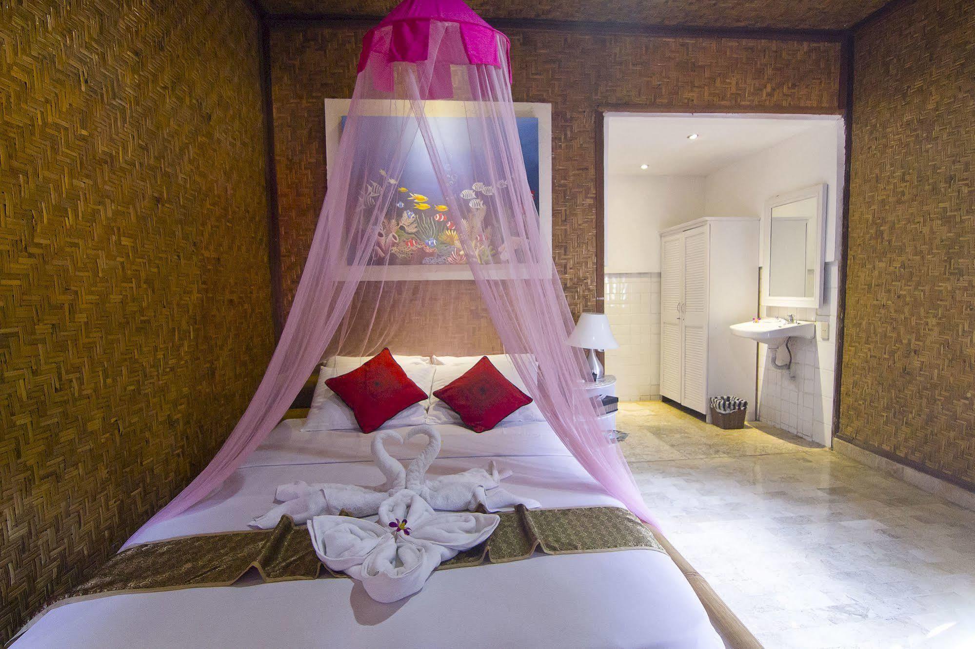 Puri Wisata Balinese Style Hotel Seminyak Zewnętrze zdjęcie