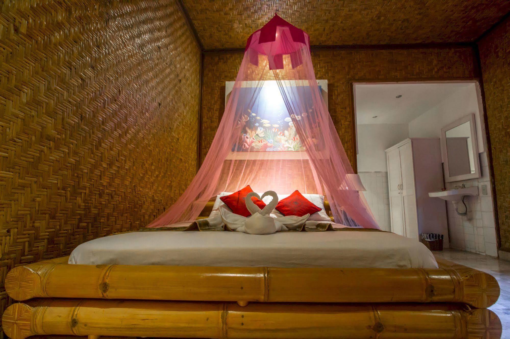 Puri Wisata Balinese Style Hotel Seminyak Zewnętrze zdjęcie